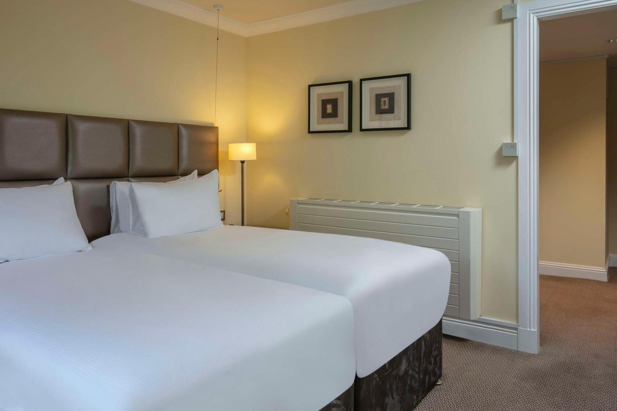 Glasgow Westerwood Hotel, Spa & Golf Resort Cumbernauld Eksteriør bilde