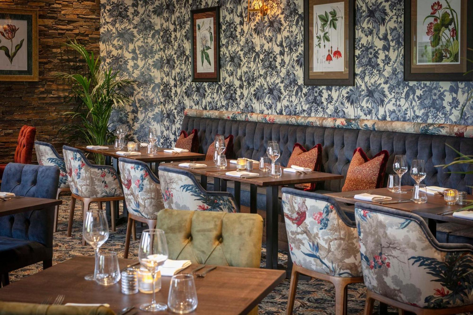 Glasgow Westerwood Hotel, Spa & Golf Resort Cumbernauld Eksteriør bilde